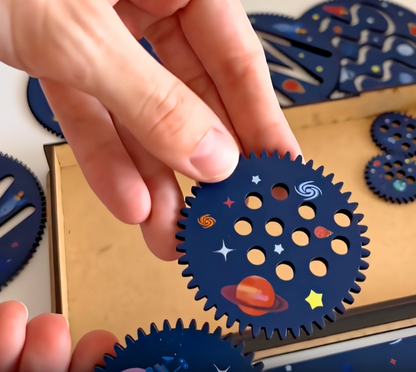 Kreativni set za crtanje "Neurotrenažer spirograf – Kosmos"